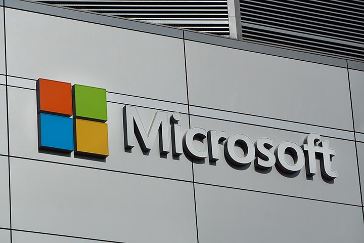 Microsoft notifies 60 customers of Breach